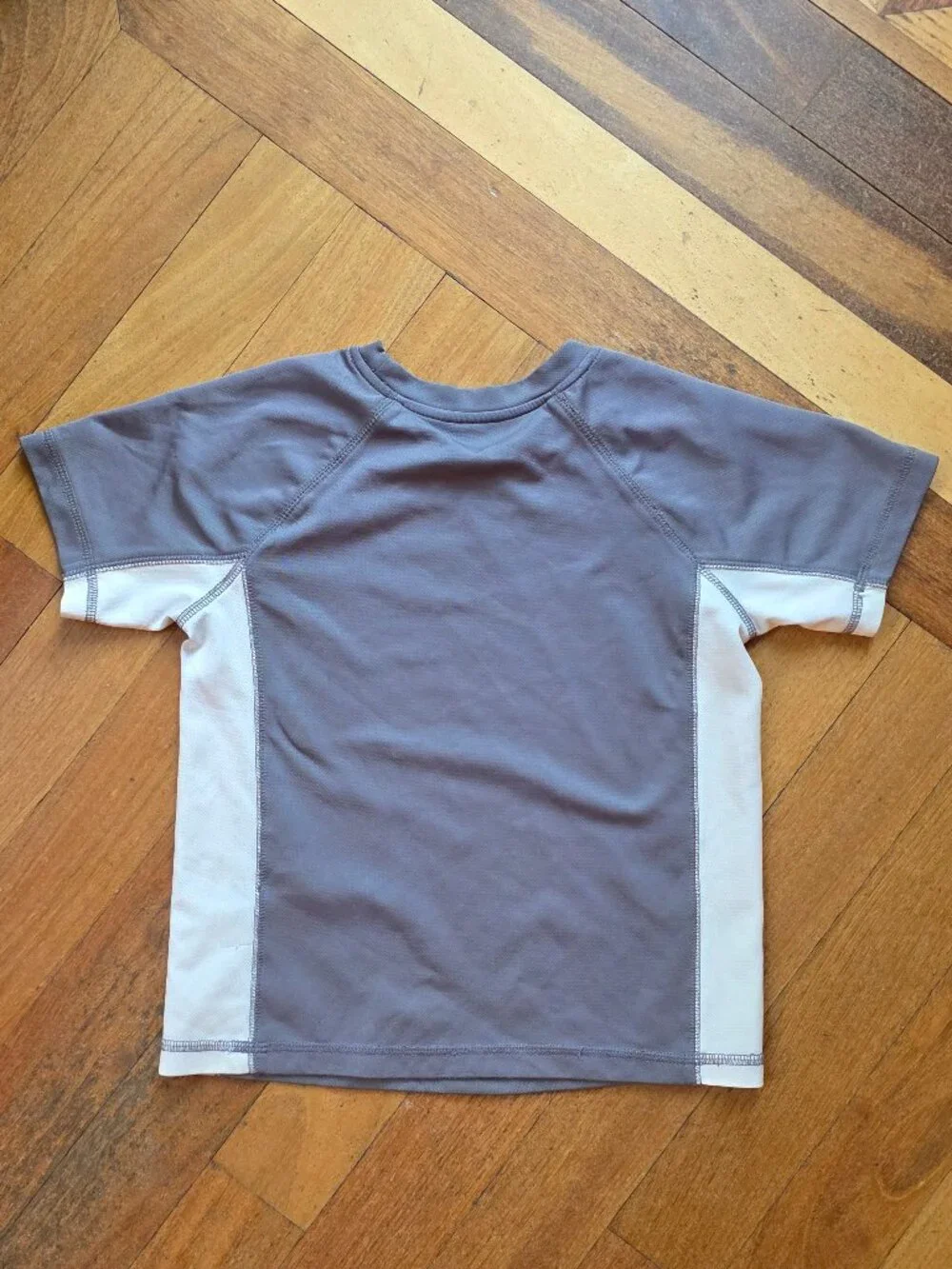ZeroXposur Gray/White Kids Rashguard Size M 5/6